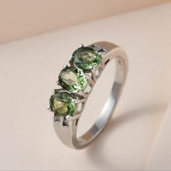 Natural Tanzanian Green Apatite & Diamond Ring Platinum & Sterling Silver Sz 8! - Picture 3 of 5